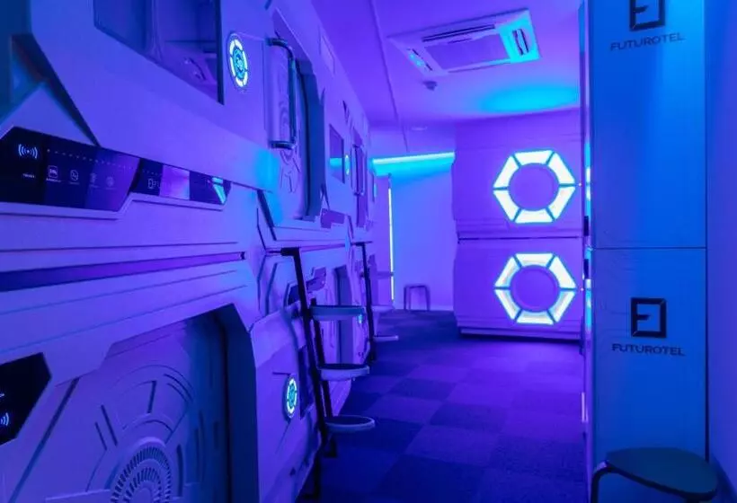 هتل کپسول Futurotel Malagueta Beach