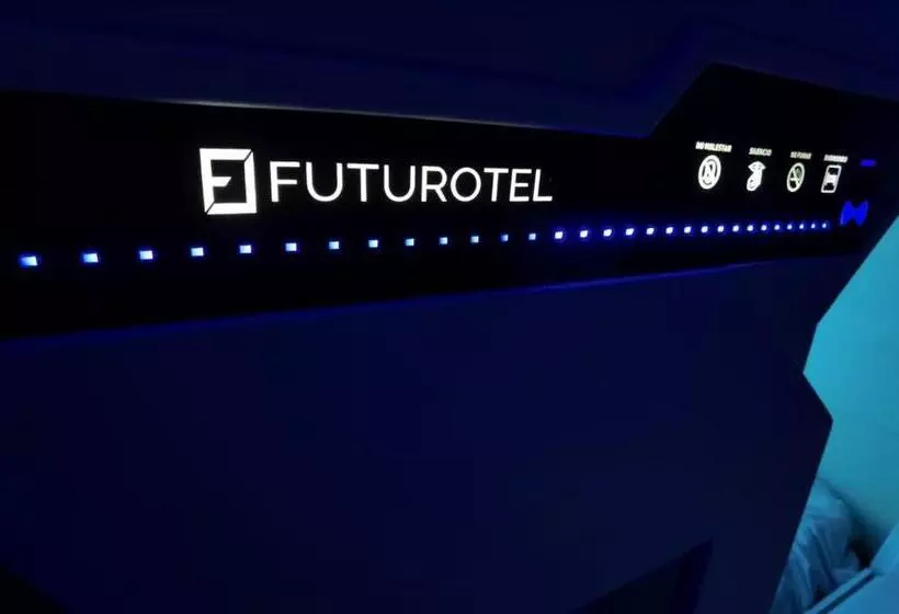 هتل کپسول Futurotel Malagueta Beach
