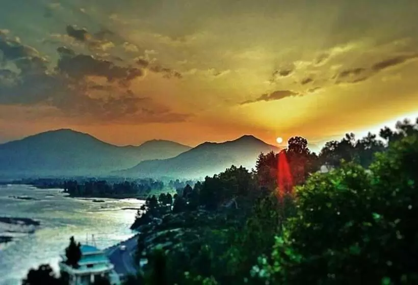 هتل Rock City Resort