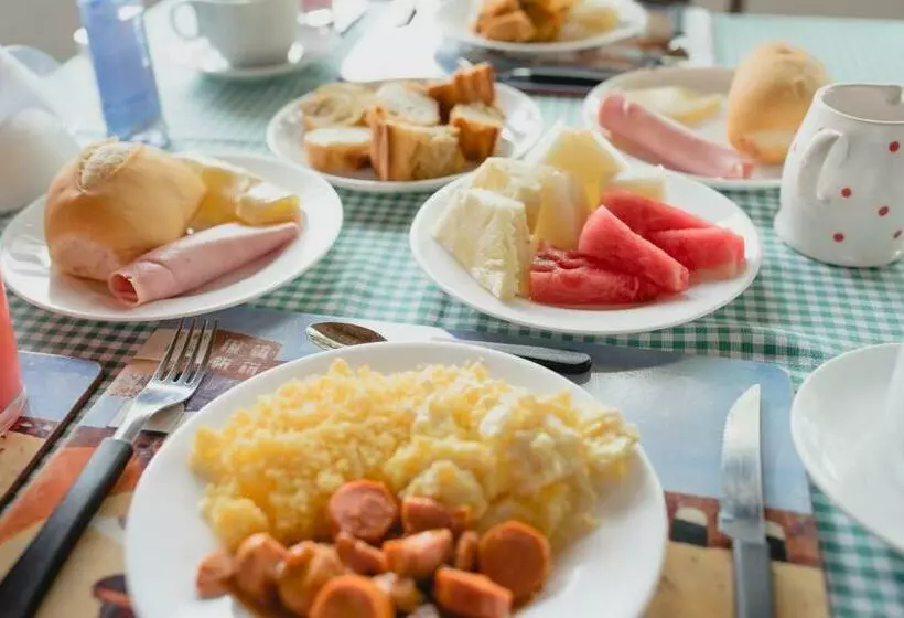 ホテル Pousada Do Inglês