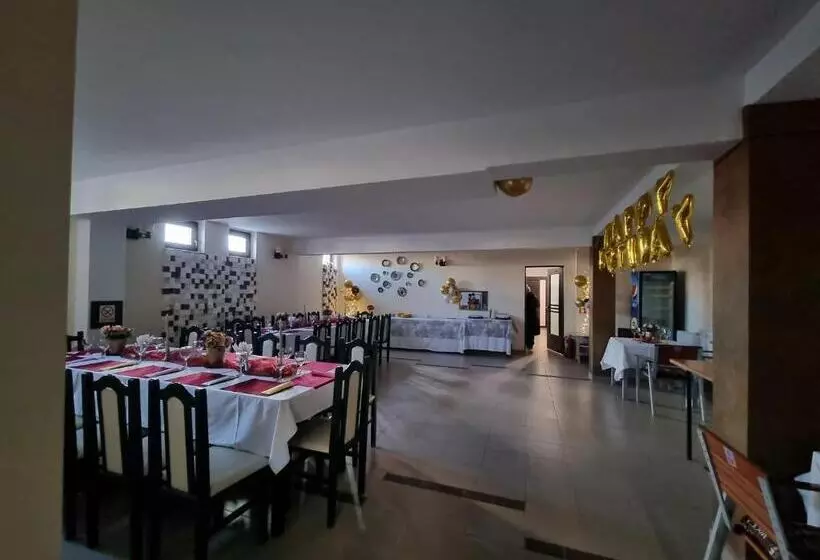 پانسیون Alba Forum