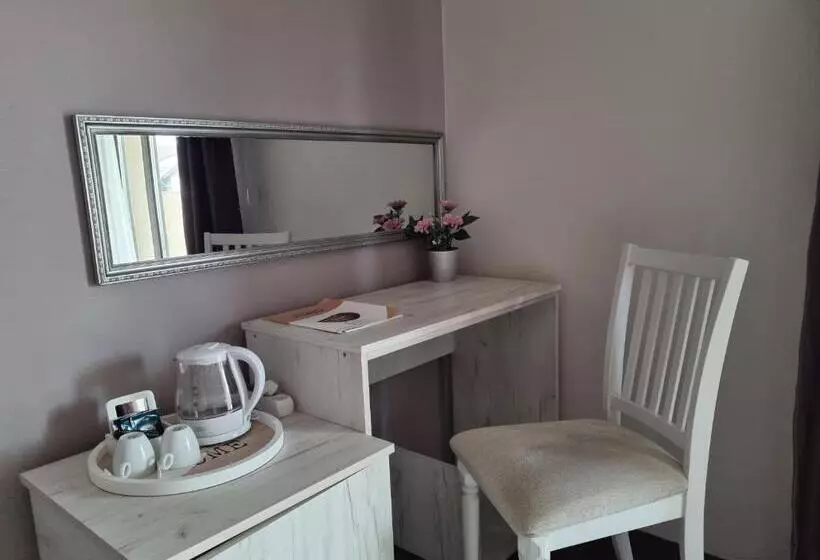 پانسیون Alba Forum