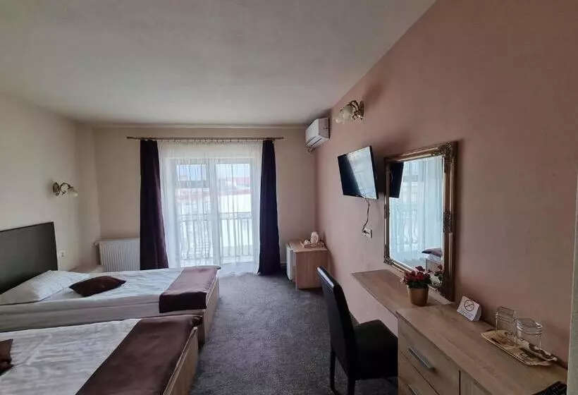 پانسیون Alba Forum