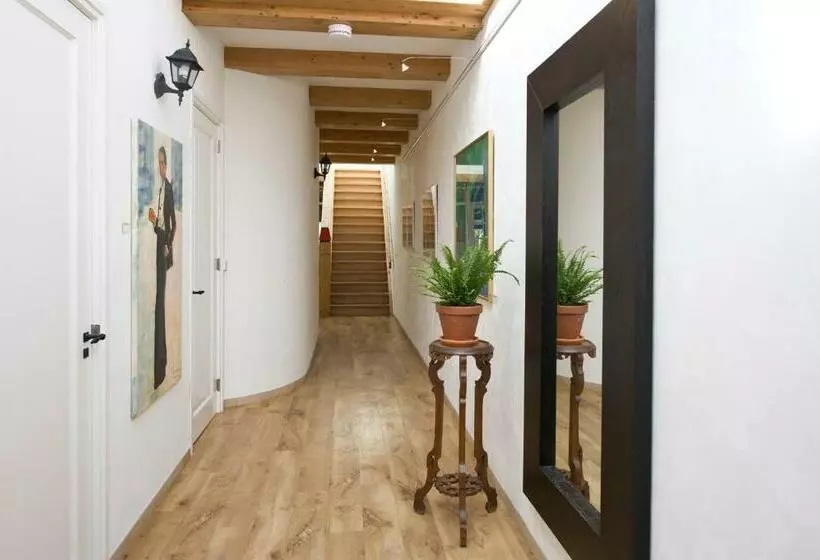 Majatalo Bed & Coffee Maricoweg