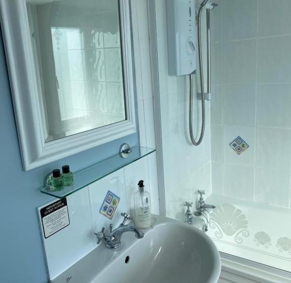 פנסיון Honeypot Guest House