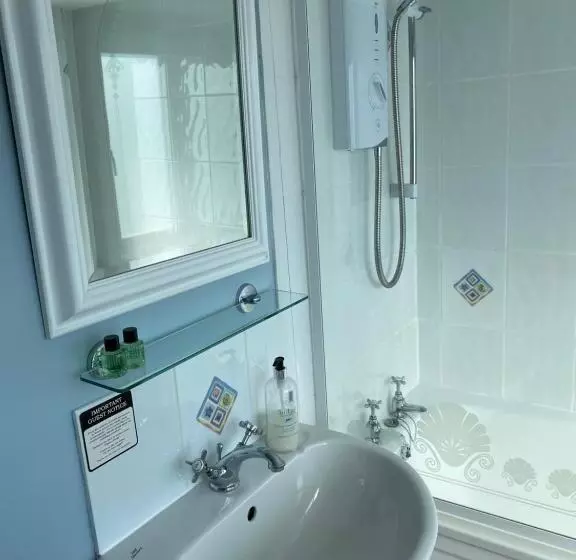 ペンション Honeypot Guest House
