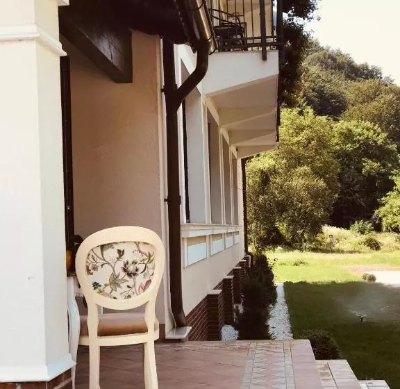 Pensiunea Dimitrios & Spa   Băile Herculane  Valea Cernei Terapie Spa  Relaxare A Minții și A Trupul