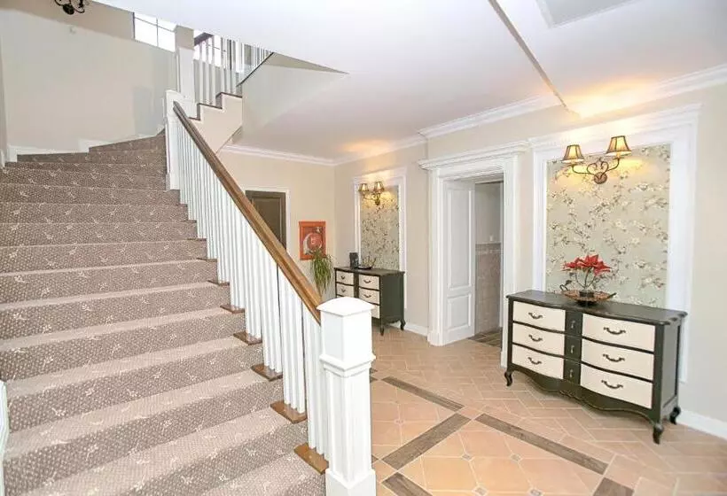 Pensiunea Dimitrios & Spa   Băile Herculane  Valea Cernei Terapie Spa  Relaxare A Minții și A Trupul