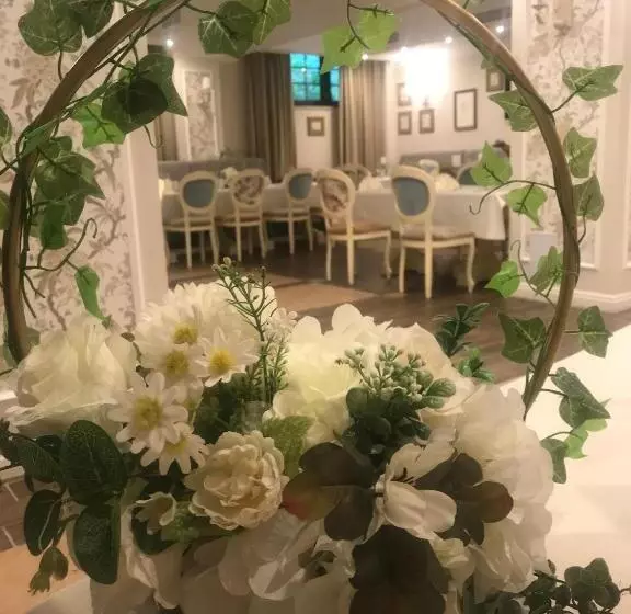 Pensiunea Dimitrios & Spa   Băile Herculane  Valea Cernei Terapie Spa  Relaxare A Minții și A Trupul