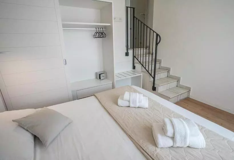 Rimini Bay Suites & Residence