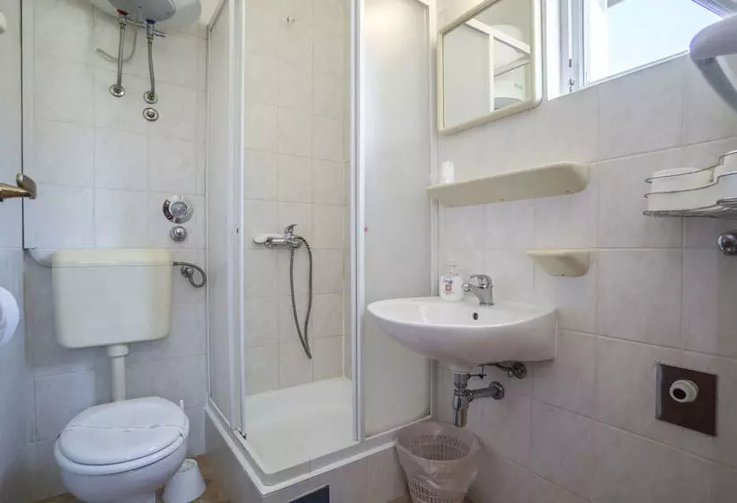 Apartments Henjak Gospojica