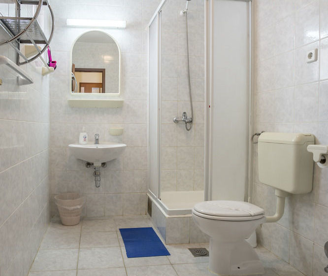 Apartments Henjak Gospojica