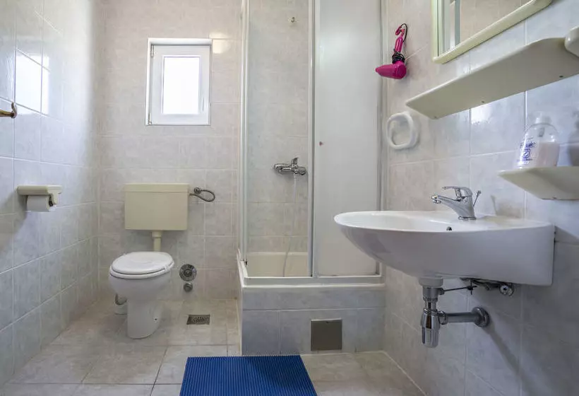 Apartments Henjak Gospojica