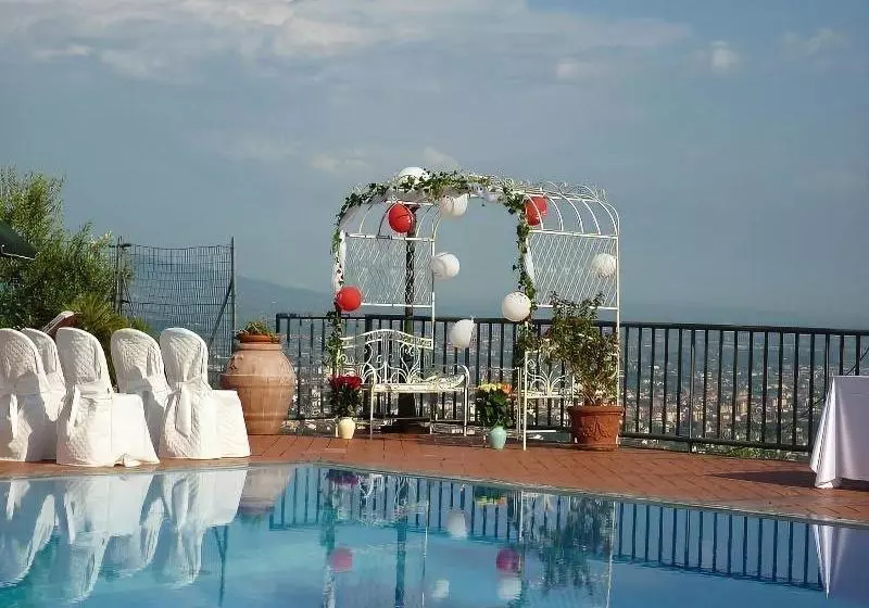 تختخواب و صبحانه I Sette Borghi