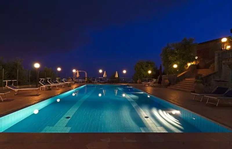 تختخواب و صبحانه I Sette Borghi