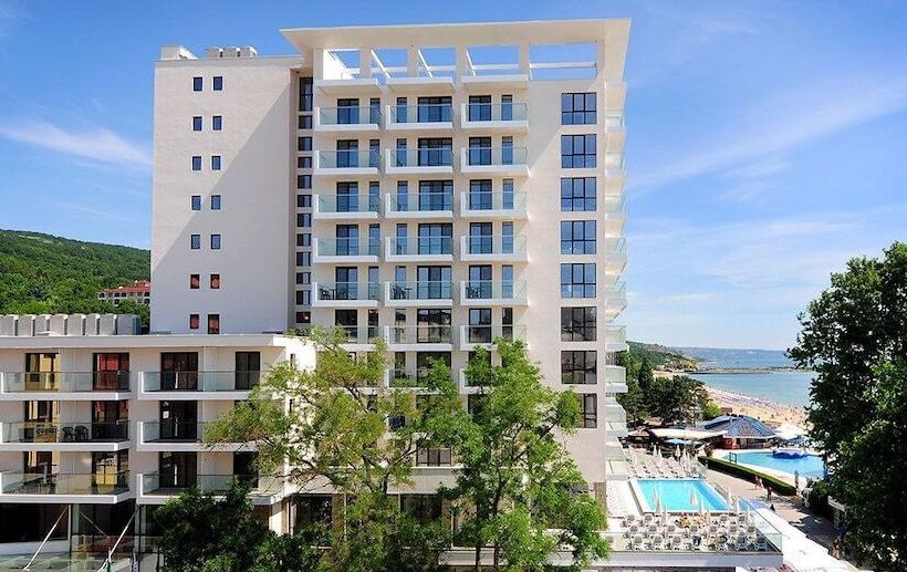 Grifid Metropol Hotel   Premium All Inclusive & Private Beach   Adults Only