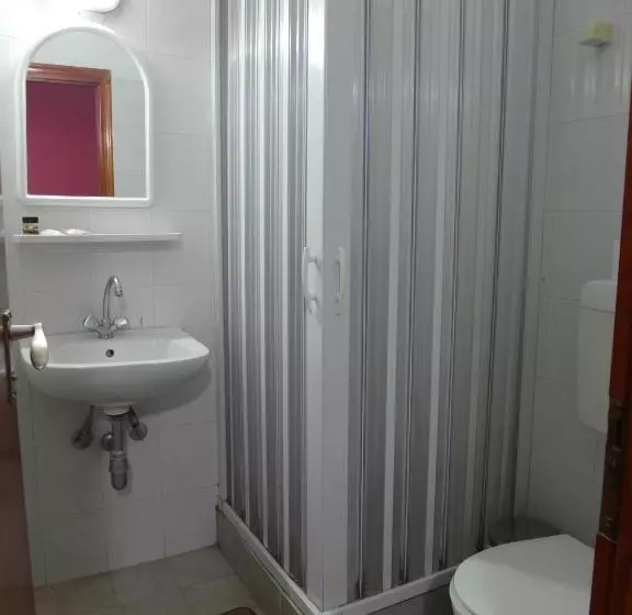 בית מלון כפרי Alexandrion