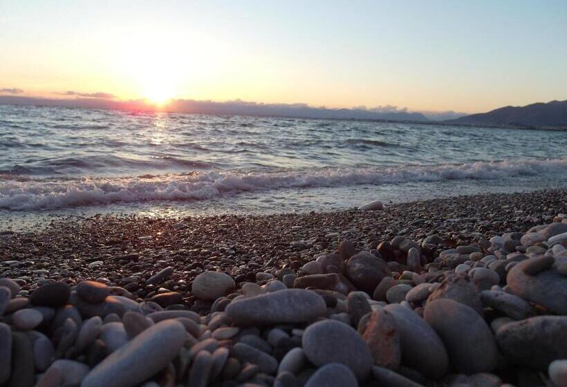 Отель Alexandrion