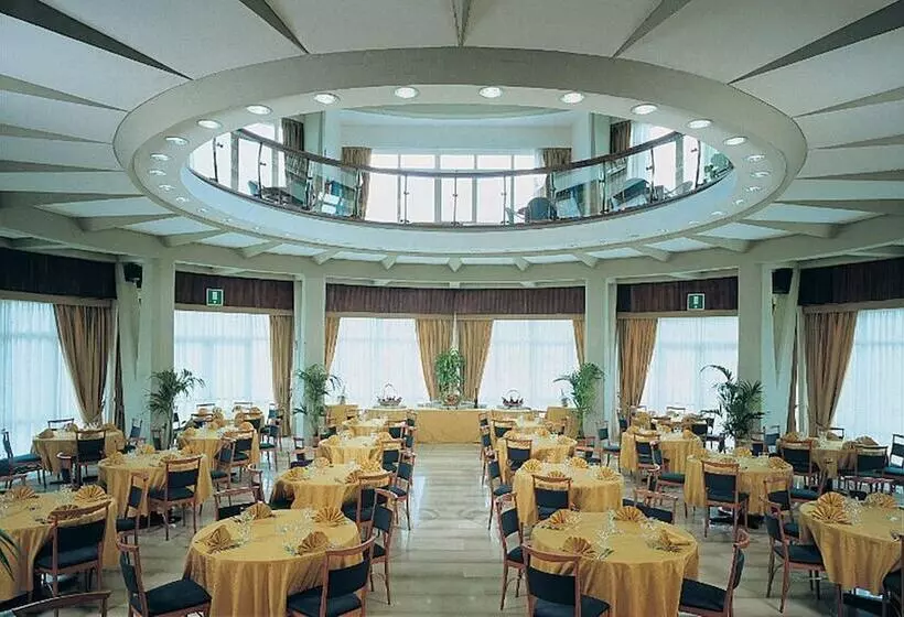 בית מלון כפרי Cipriani Park