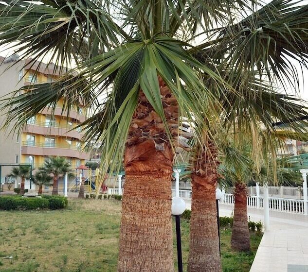 בית מלון כפרי Club Scala Nuova