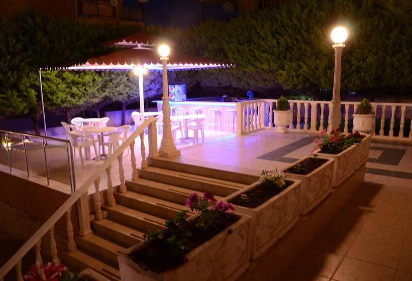 בית מלון כפרי Club Scala Nuova