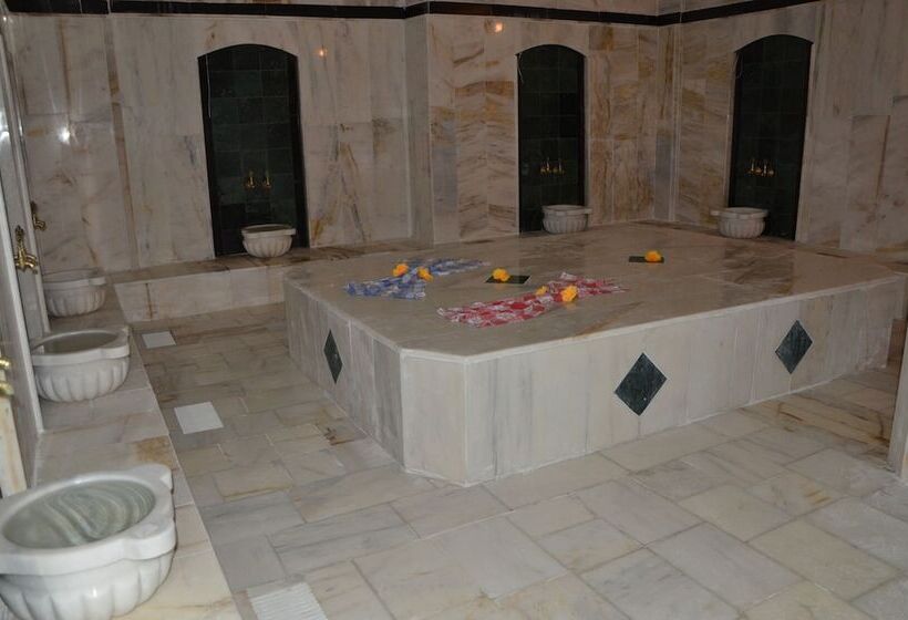 בית מלון כפרי Club Scala Nuova