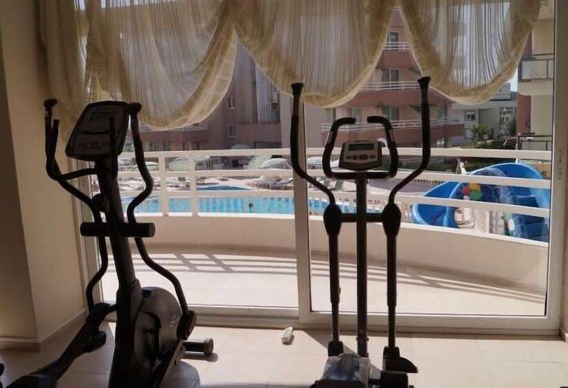 בית מלון כפרי Club Scala Nuova