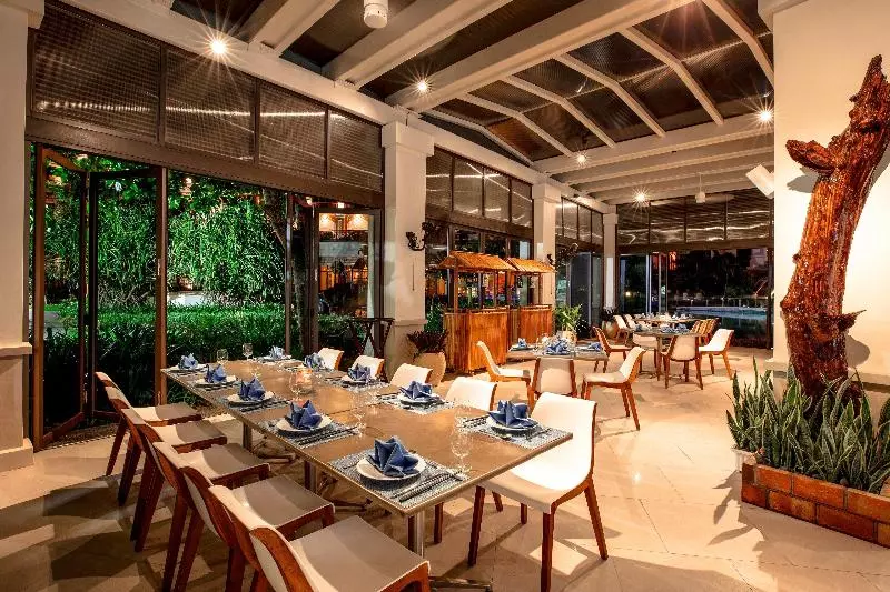 هتل Intercontinental Grand Ho Tram