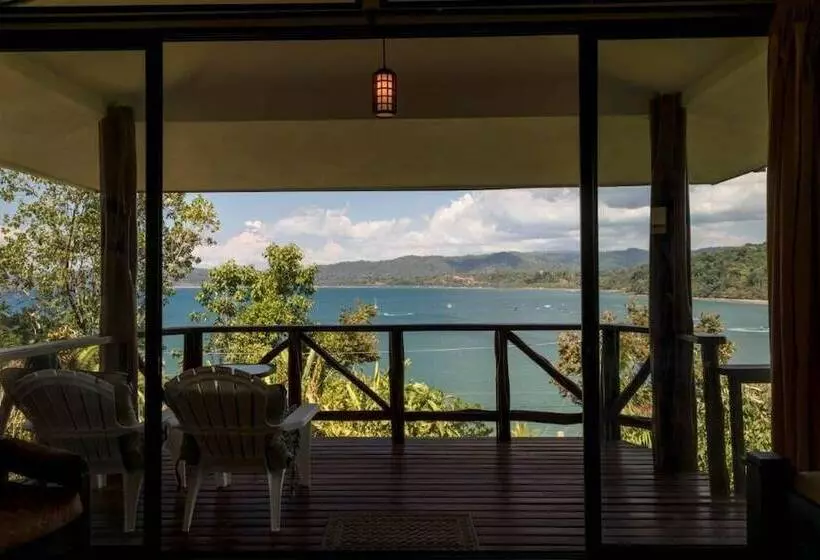 هتل Jinetes De Osa