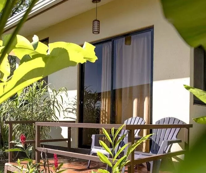 هتل Jinetes De Osa