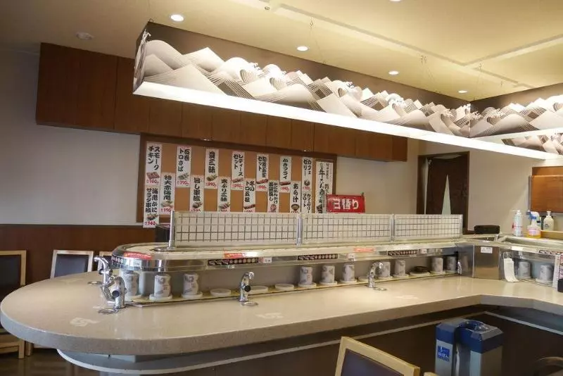 Отель Livemax Budget Yokohama Kannai