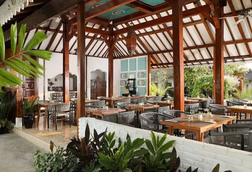 Otel Puri Tempo Doeloe