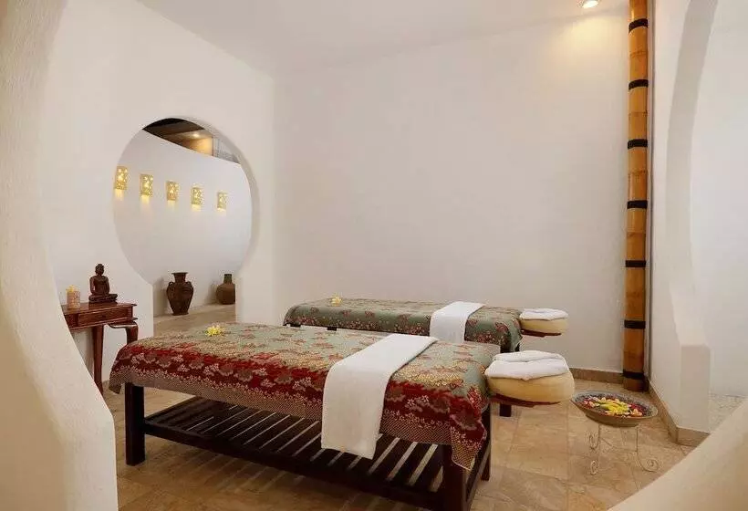 Otel Puri Tempo Doeloe