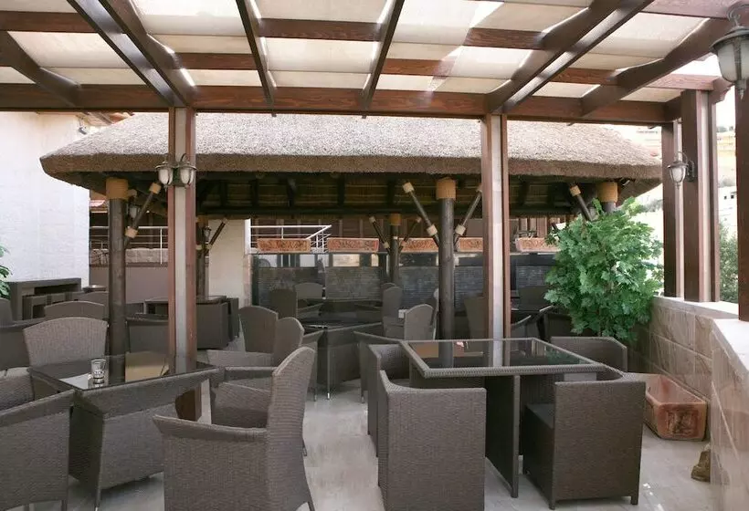 Seven Wonders Hotel   Petra