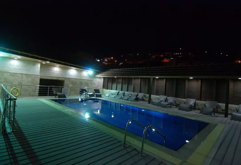 Seven Wonders Hotel   Petra