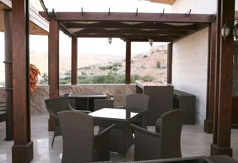 Seven Wonders Hotel   Petra