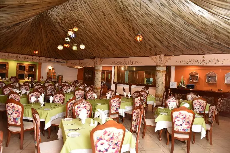 호텔 Tarisa Resort & Spa