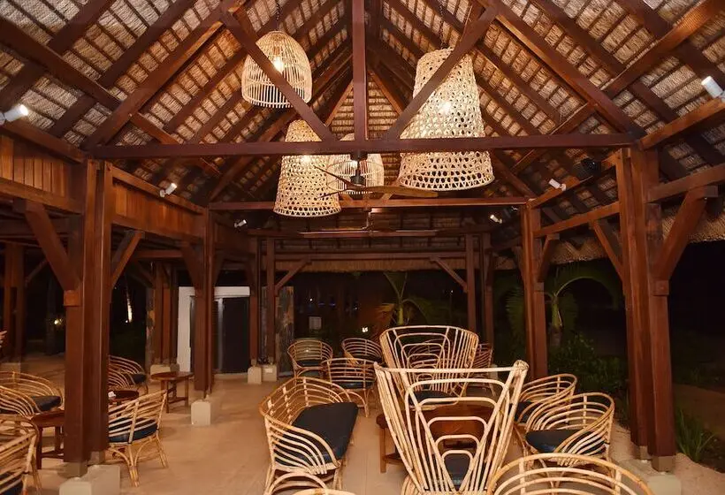 هتل Tarisa Resort & Spa