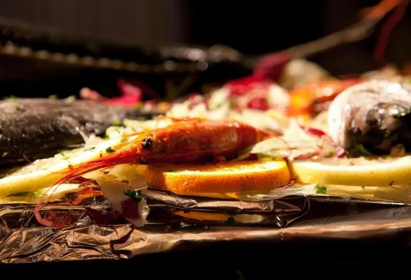 استراحتگاه Club Esse Cala Bitta