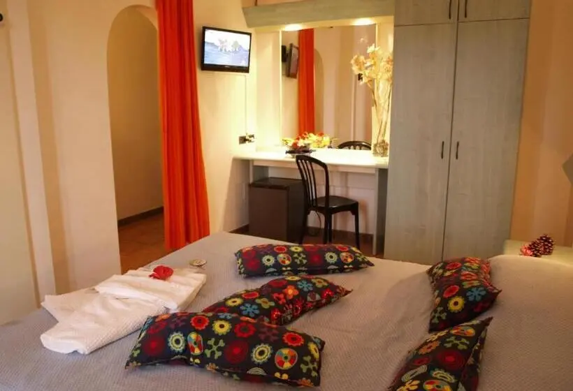 استراحتگاه Club Esse Cala Bitta