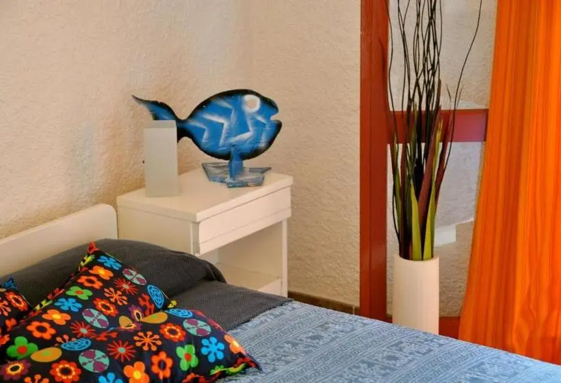 استراحتگاه Club Esse Cala Bitta