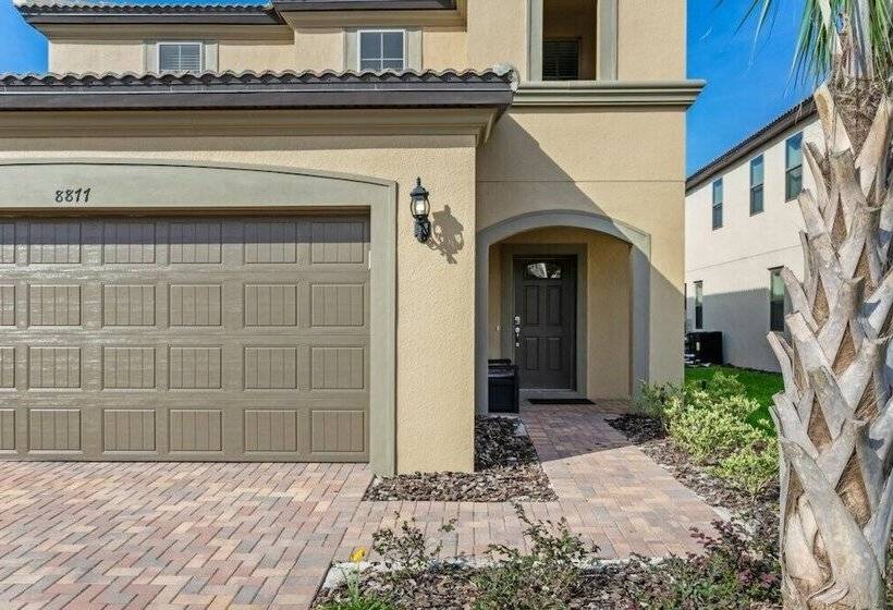 5 Bed 5 Bath Resort Villa