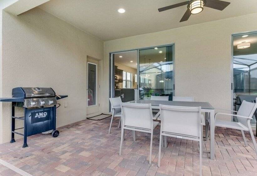 5 Bed 5 Bath Resort Villa