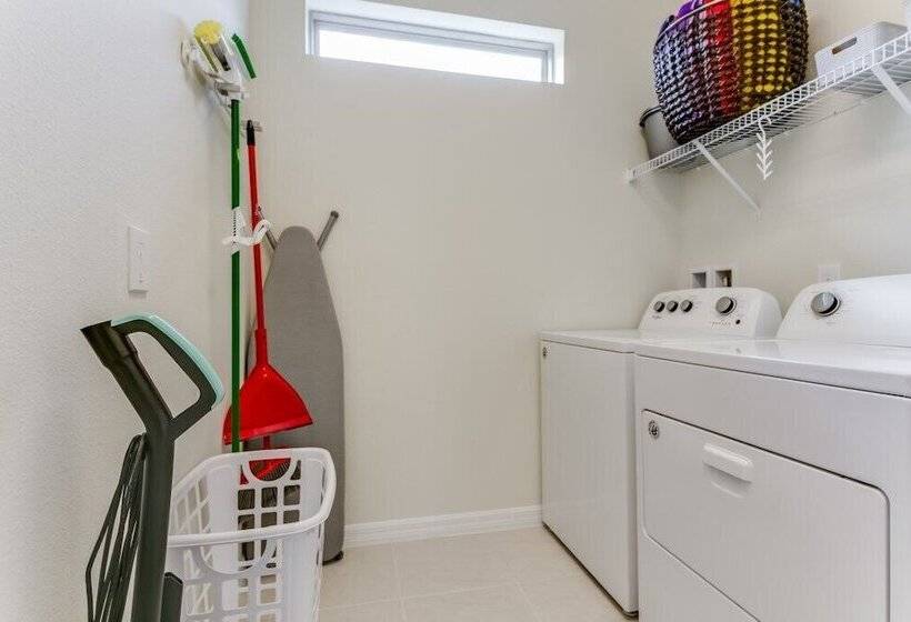 5 Bed 5 Bath Resort Villa