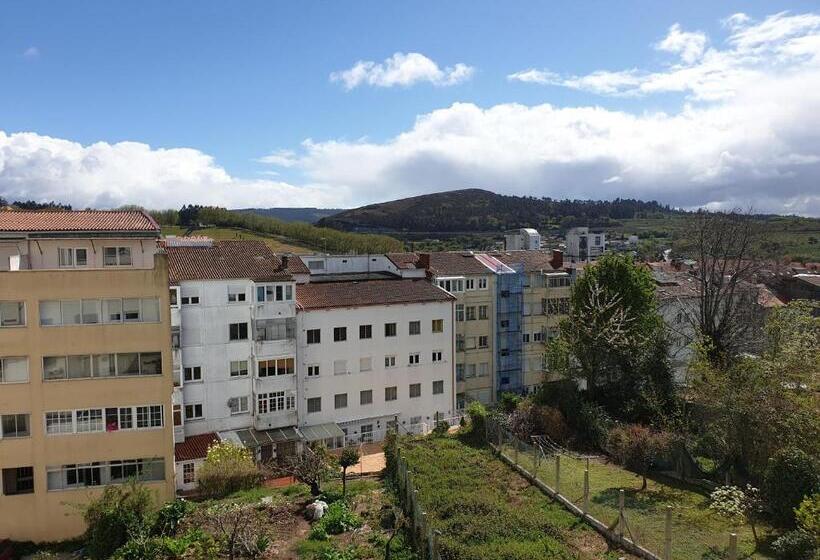 Albergue Porta Real No Bike Storage