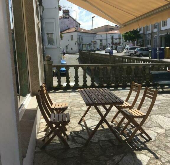 Albergue Porta Real No Bike Storage