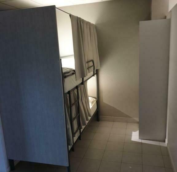 Albergue Porta Real No Bike Storage