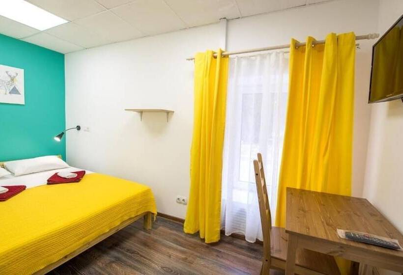 Artist Hostel Na Staroi Basmannoi