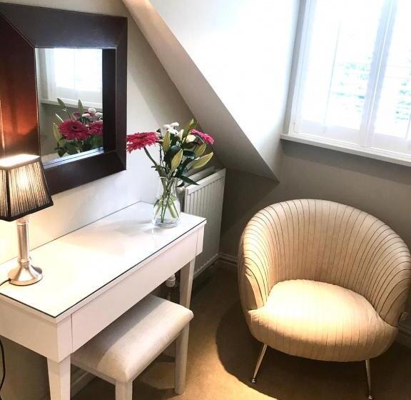 مبيت وإفطار College View