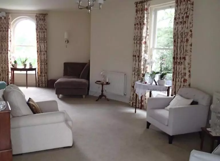 تختخواب و صبحانه College View